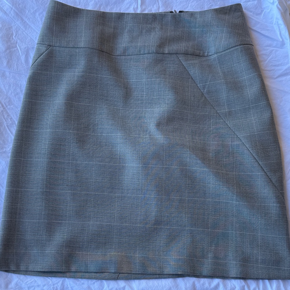 💚Banana Republic Gray Pencil Skirt